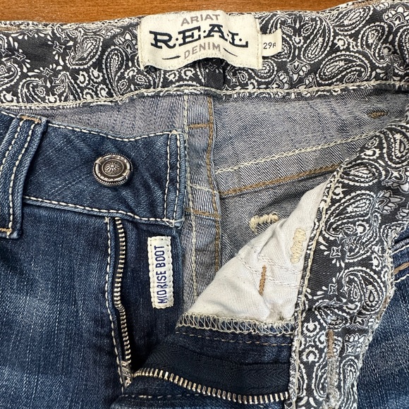 Ariat Mid Rise Bootcut Denim Jeans - Picture 3 of 3